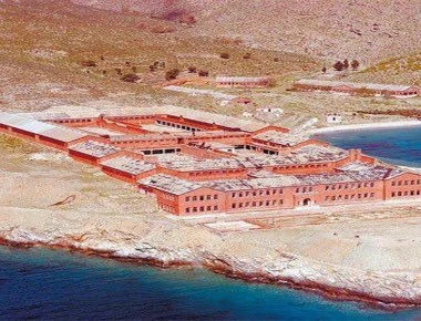 O ΣΥΡΙΖΑ θέλει τη Μακρόνησο για Μνημείο Παγκόσμιας Κληρονομιάς